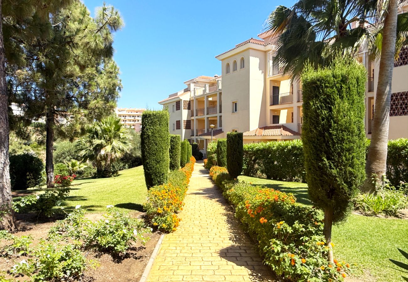 Apartamento en Mijas Costa - Ático – 3 Dorm, Gran Terraza y Vistas Panorámicas