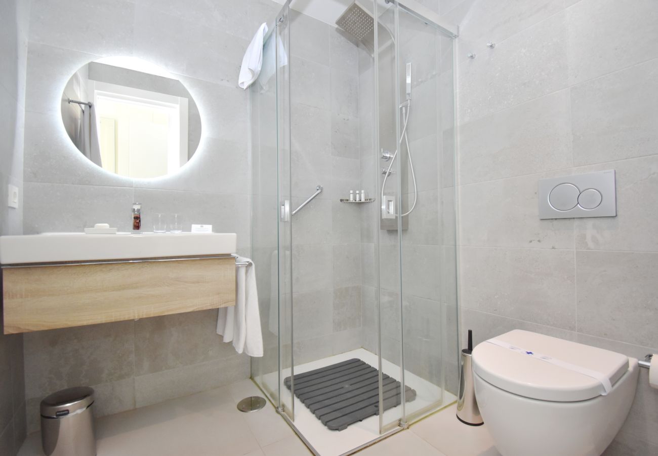 Apartamento en Mijas Costa - Apartamento en planta alta | Vistas al mar y piscina preciosas