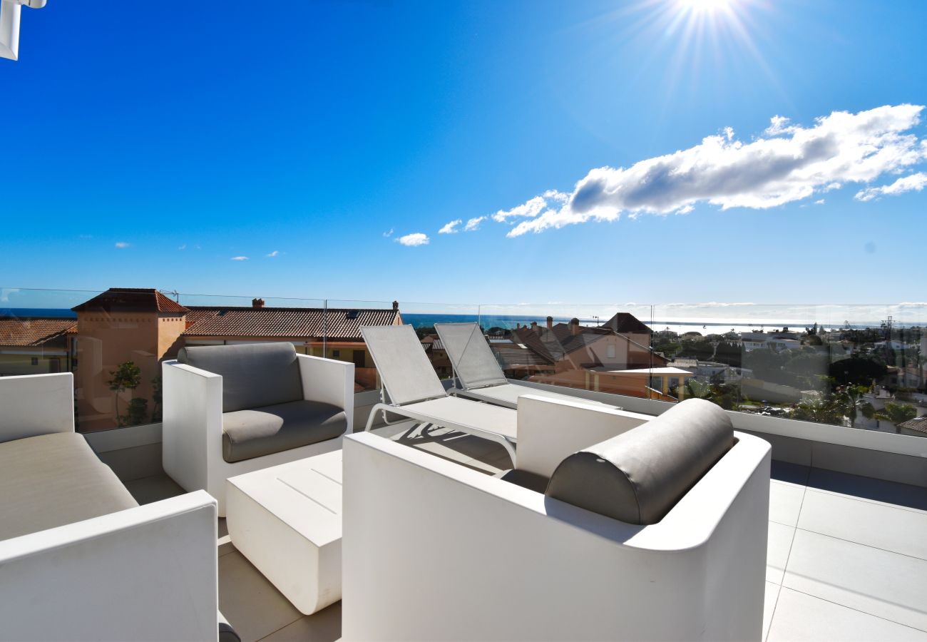 Apartamento en Mijas Costa - Apartamento en planta alta | Vistas al mar y piscina preciosas