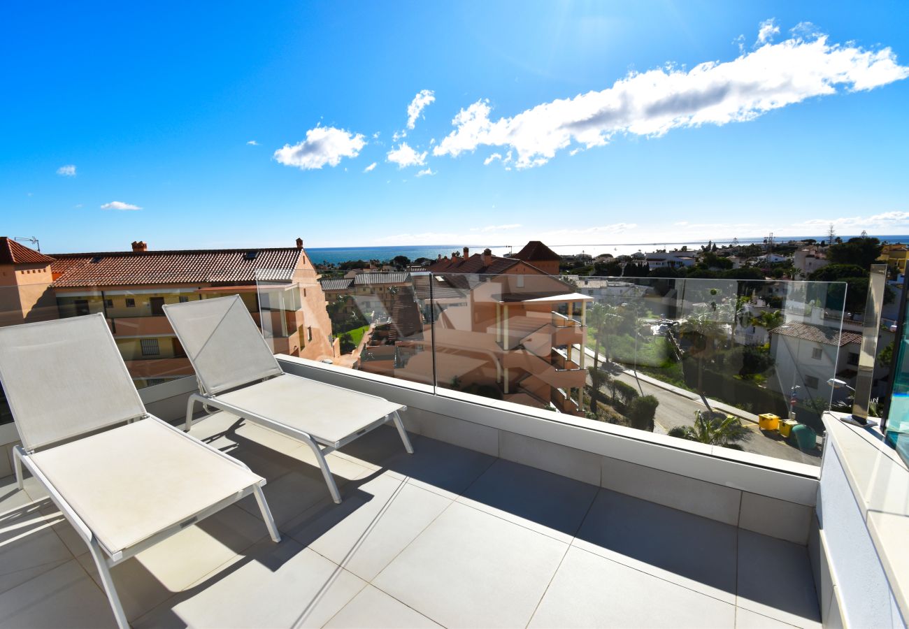 Apartamento en Mijas Costa - Apartamento en planta alta | Vistas al mar y piscina preciosas