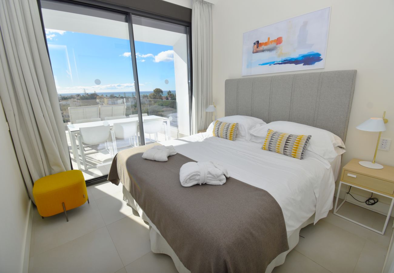 Apartamento en Mijas Costa - Apartamento en planta alta | Vistas al mar y piscina preciosas