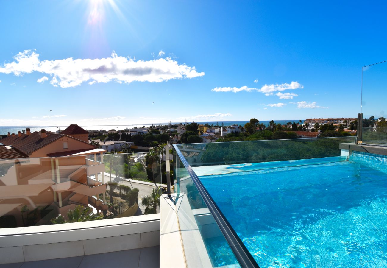 Apartamento en Mijas Costa - Apartamento en planta alta | Vistas al mar y piscina preciosas