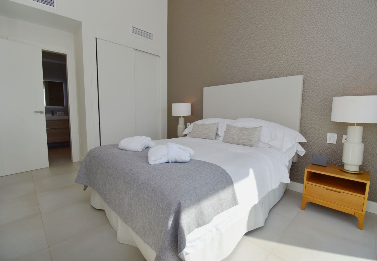 Apartamento en Mijas Costa - Apartamento en planta alta | Vistas al mar y piscina preciosas