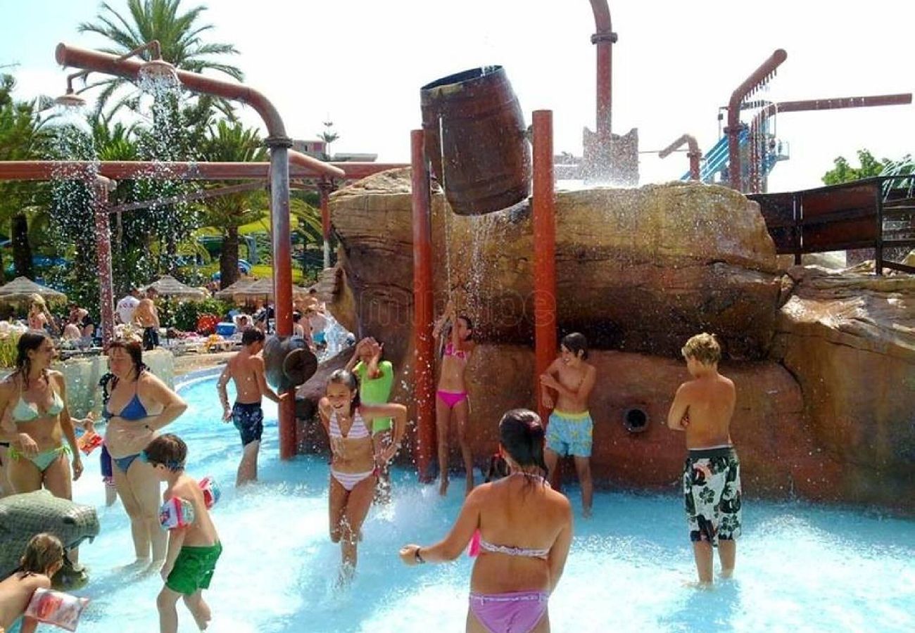 Exterior vacations