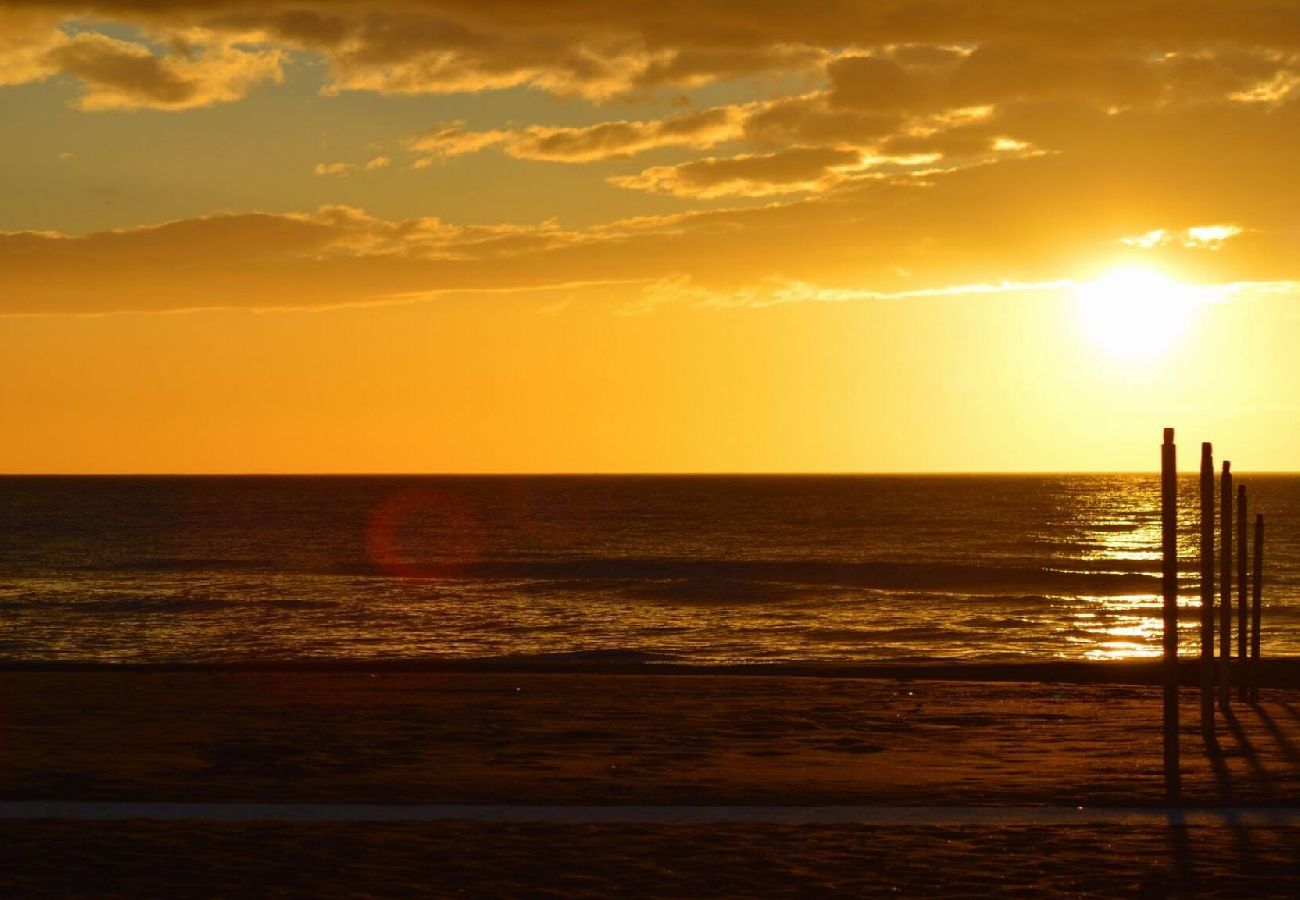 sea-views-sunset-vacations