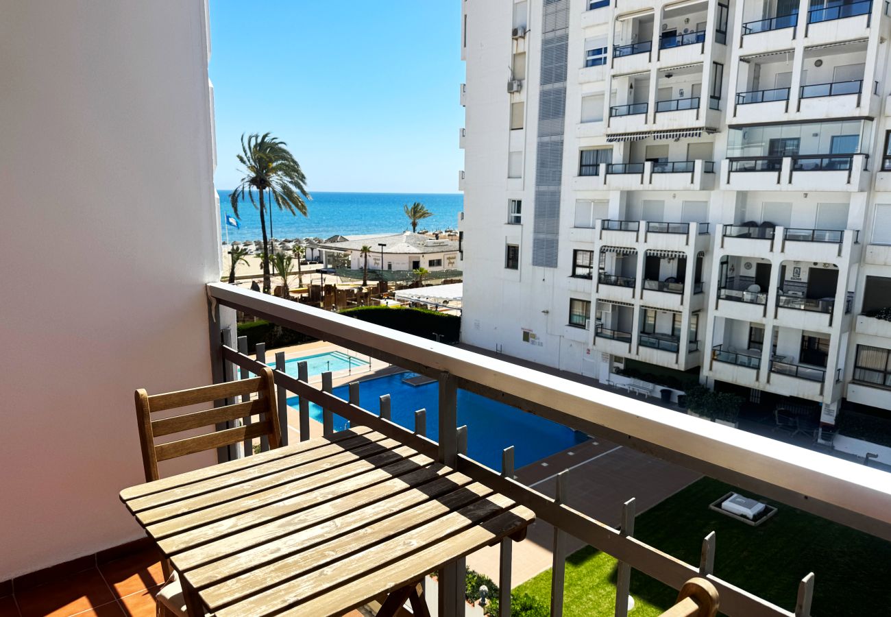 balcony-sea-view