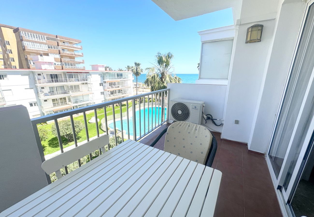 sea-front-balcony