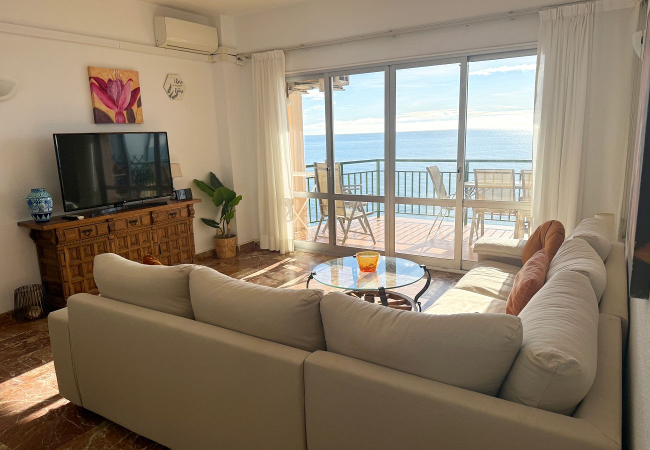 Lounge property management