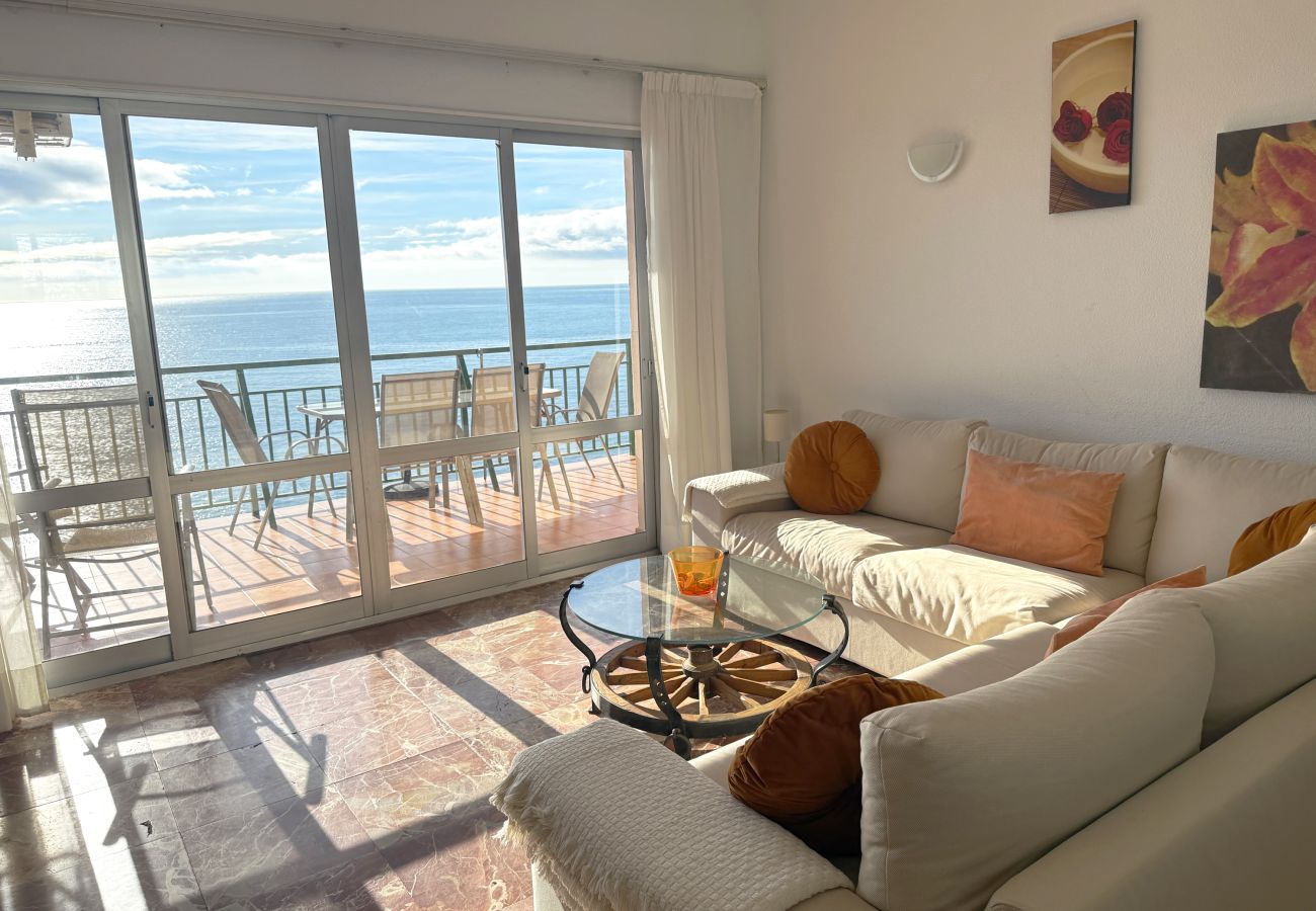 Lounge property management