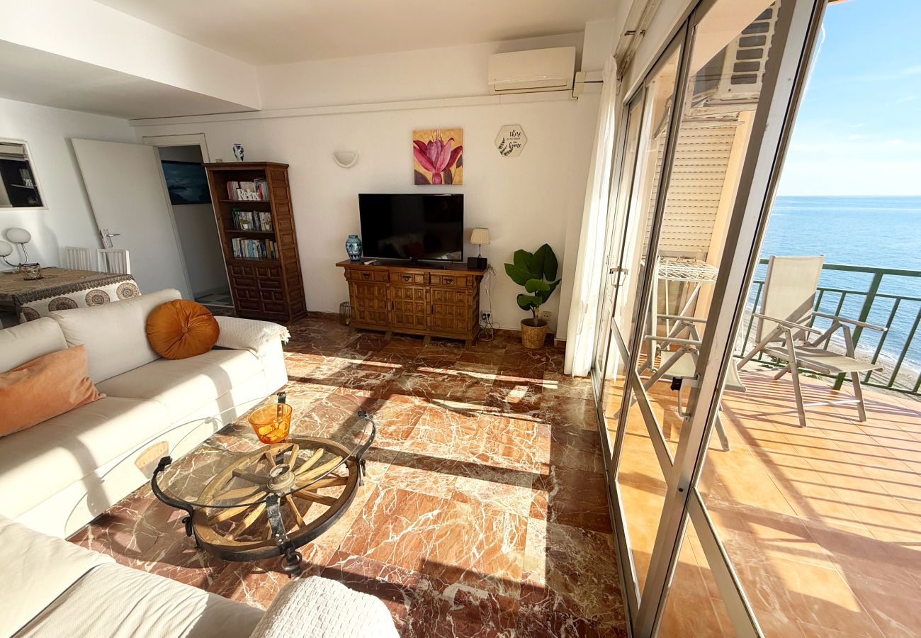 Lounge property management