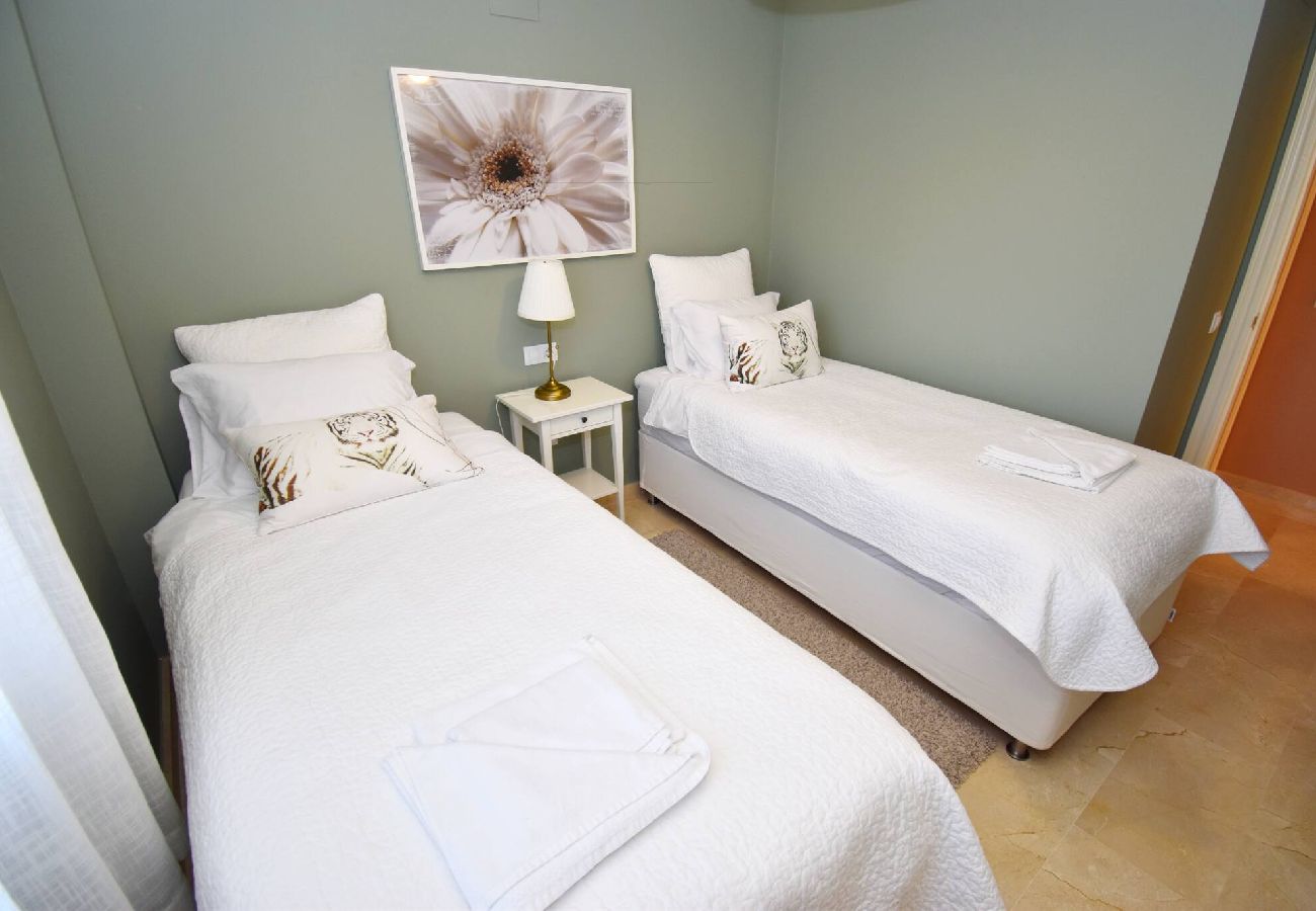 Bedroom Holiday Rentals