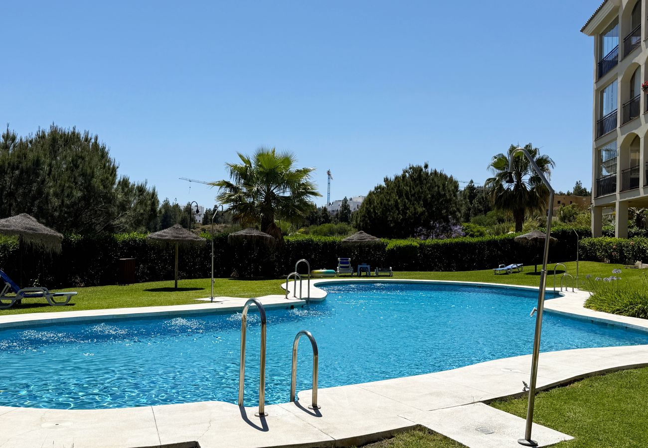 Apartment in Mijas Costa - Luxury Penthouse with Panoramic Sea Views | Walk to Beach & Dining – Fuengirola - by Mediterra Rentals 