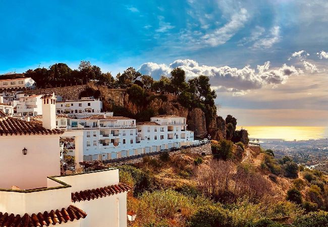Apartment in Mijas Costa - 3 Bed Penthouse Duplex – Frontline Golf & Sea Views - by Mediterra Rentals  Apartment in Mijas Costa - 3 Bed Penthouse Duplex – Frontline Golf & Sea Views - by Mediterra Rentals