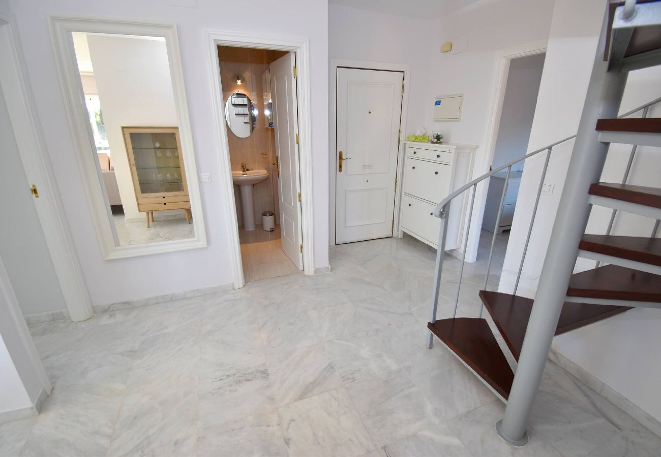 Lounge property management 