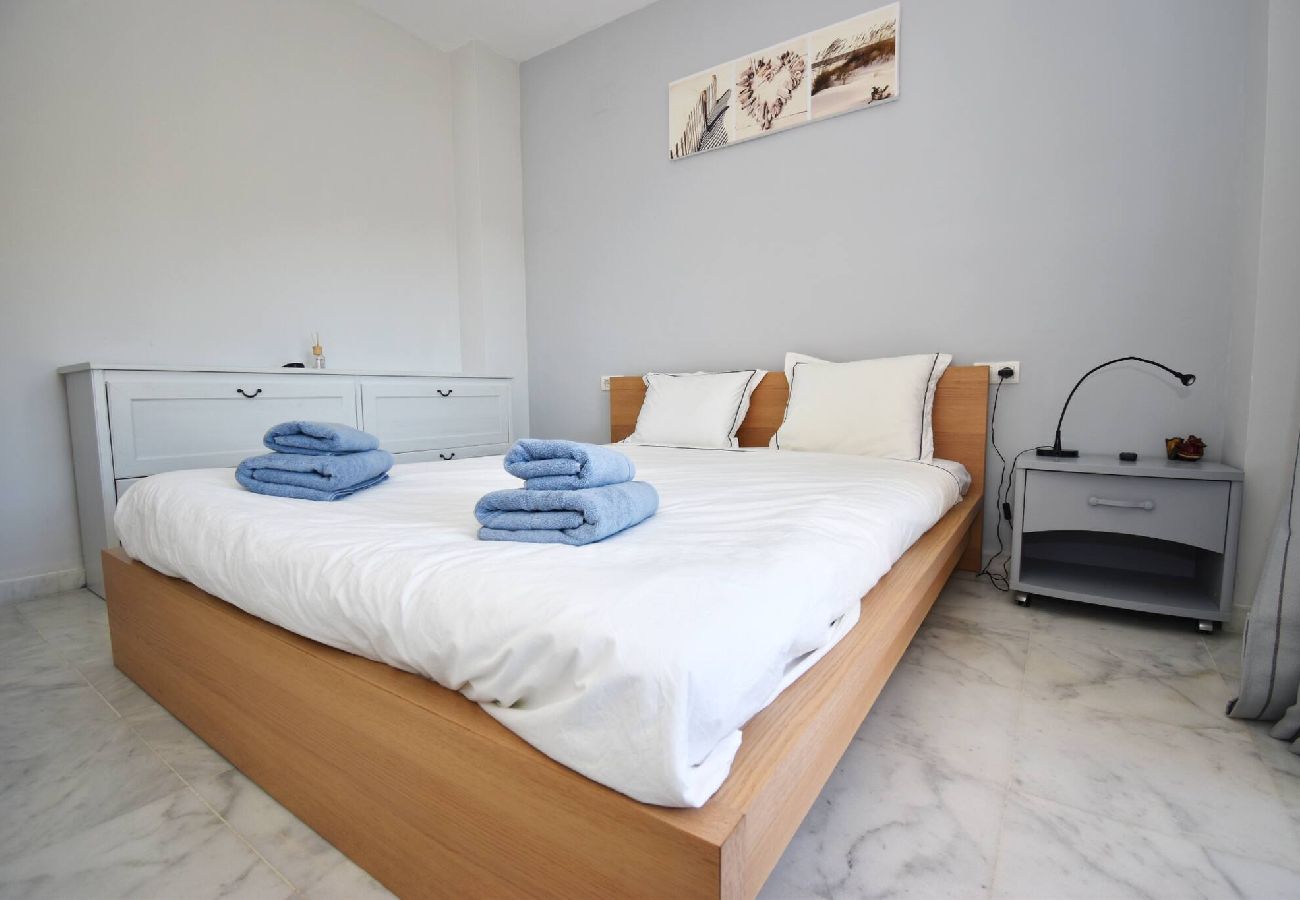 Bedroom Holiday Rentals 