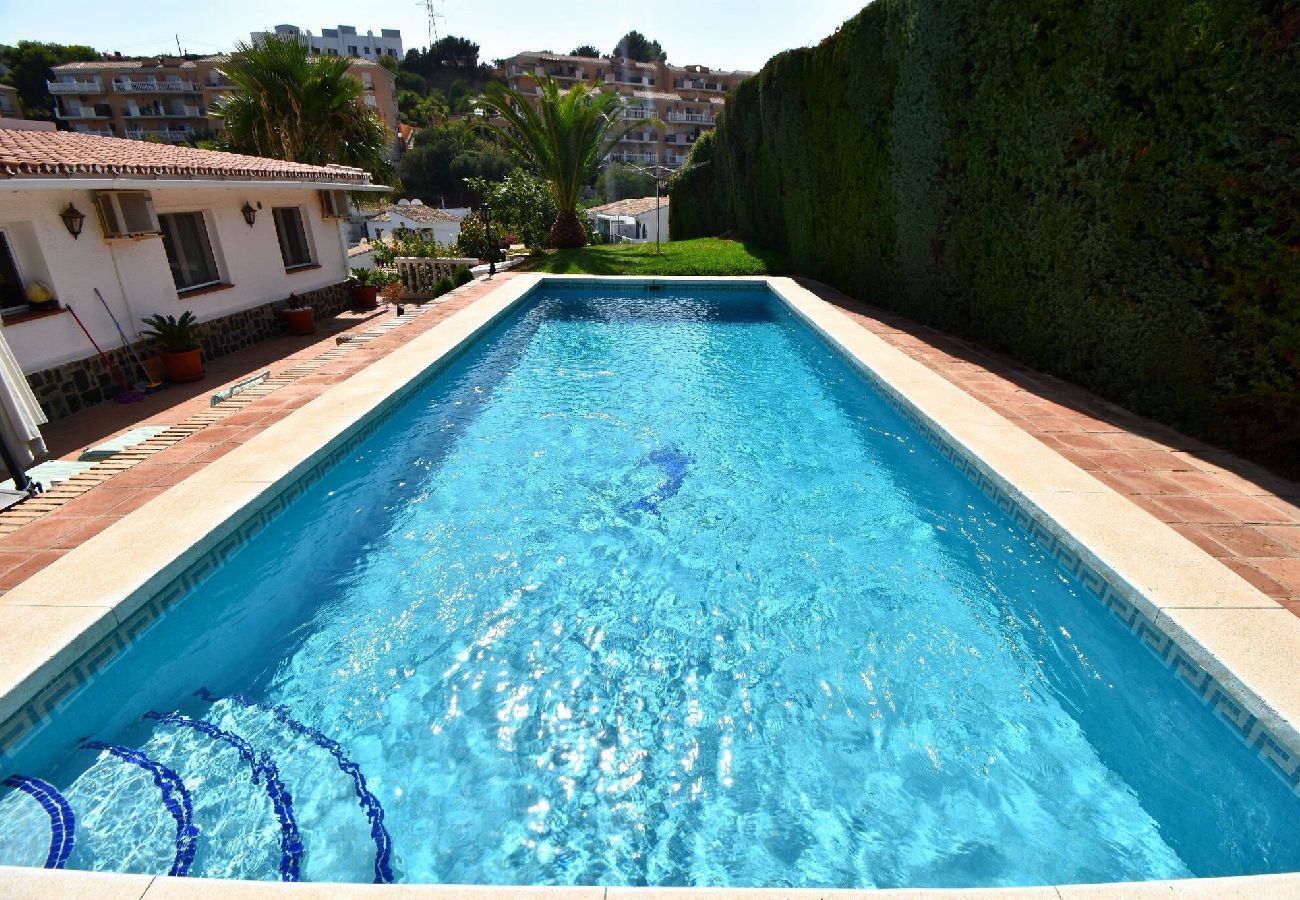 Swimming pool Vacations