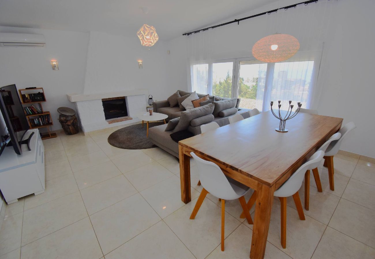 Lounge property management