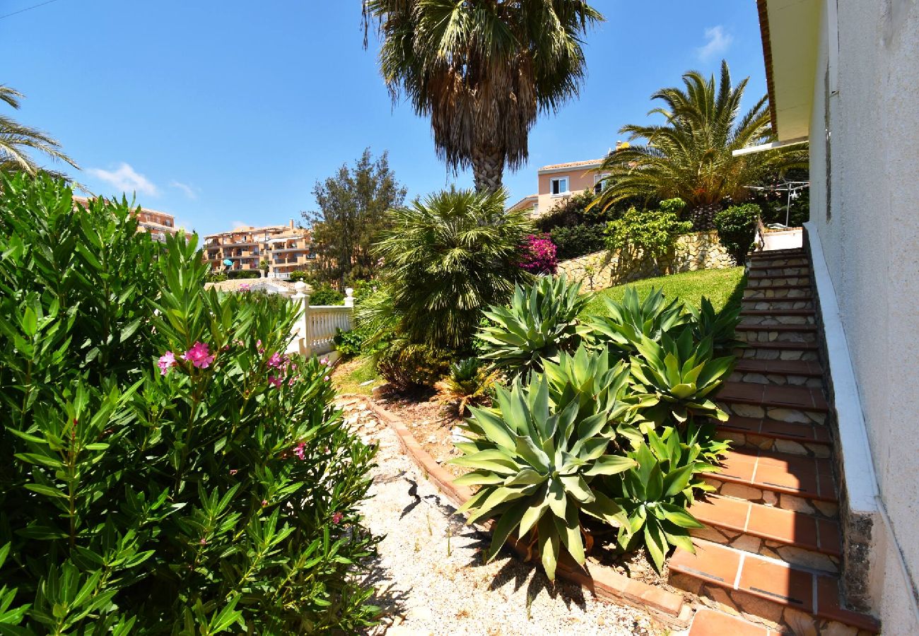Garden Views vacations 