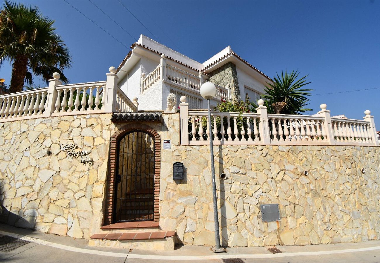 Exterior vacations