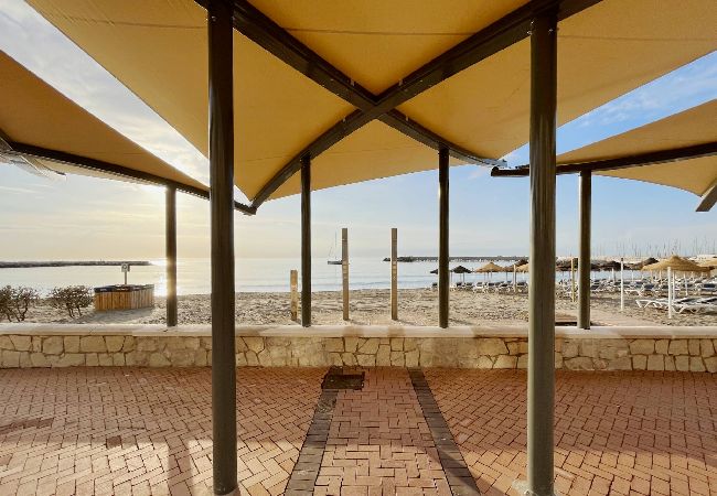 Apartment in Mijas Costa - Arkadia – Luxury Beachfront Apartment with Panoramic Sea Views in Fuengirola – by Mediterra Rentals Apartment in Mijas Costa - Arkadia – Luxury Beachfront Apartment with Panoramic Sea Views in Fuengirola – by Mediterra Rentals