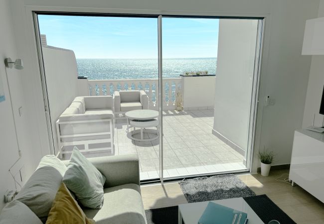 Apartment in Málaga - Arkadia, right on the beach with special sea views 