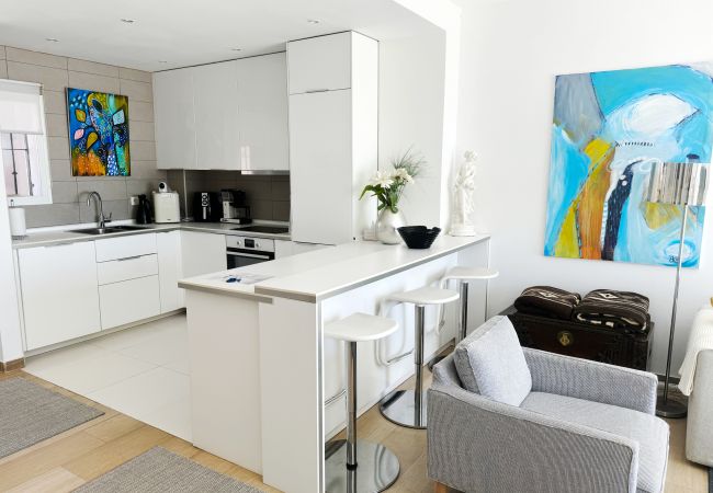 Apartment in Mijas Costa - Arkadia – Luxury Beachfront Apartment with Panoramic Sea Views in Fuengirola – by Mediterra Rentals Apartment in Mijas Costa - Arkadia – Luxury Beachfront Apartment with Panoramic Sea Views in Fuengirola – by Mediterra Rentals
