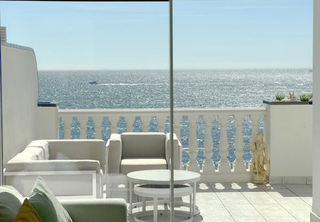 Apartment in Málaga - Arkadia, right on the beach with special sea views 