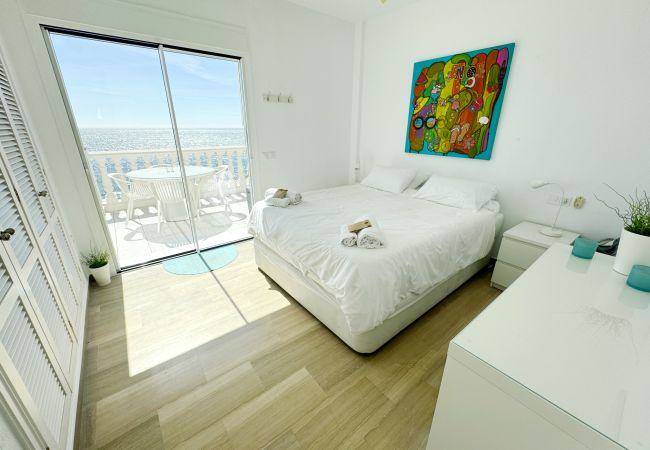 Apartment in Málaga - Arkadia, right on the beach with special sea views 