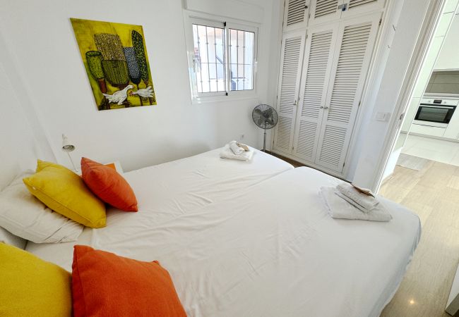 Apartment in Málaga - Arkadia, right on the beach with special sea views 