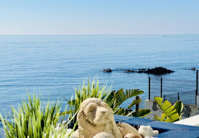 Apartment in Mijas Costa - Arkadia – Luxury Beachfront Apartment with Panoramic Sea Views in Fuengirola – by Mediterra Rentals Apartment in Mijas Costa - Arkadia – Luxury Beachfront Apartment with Panoramic Sea Views in Fuengirola – by Mediterra Rentals
