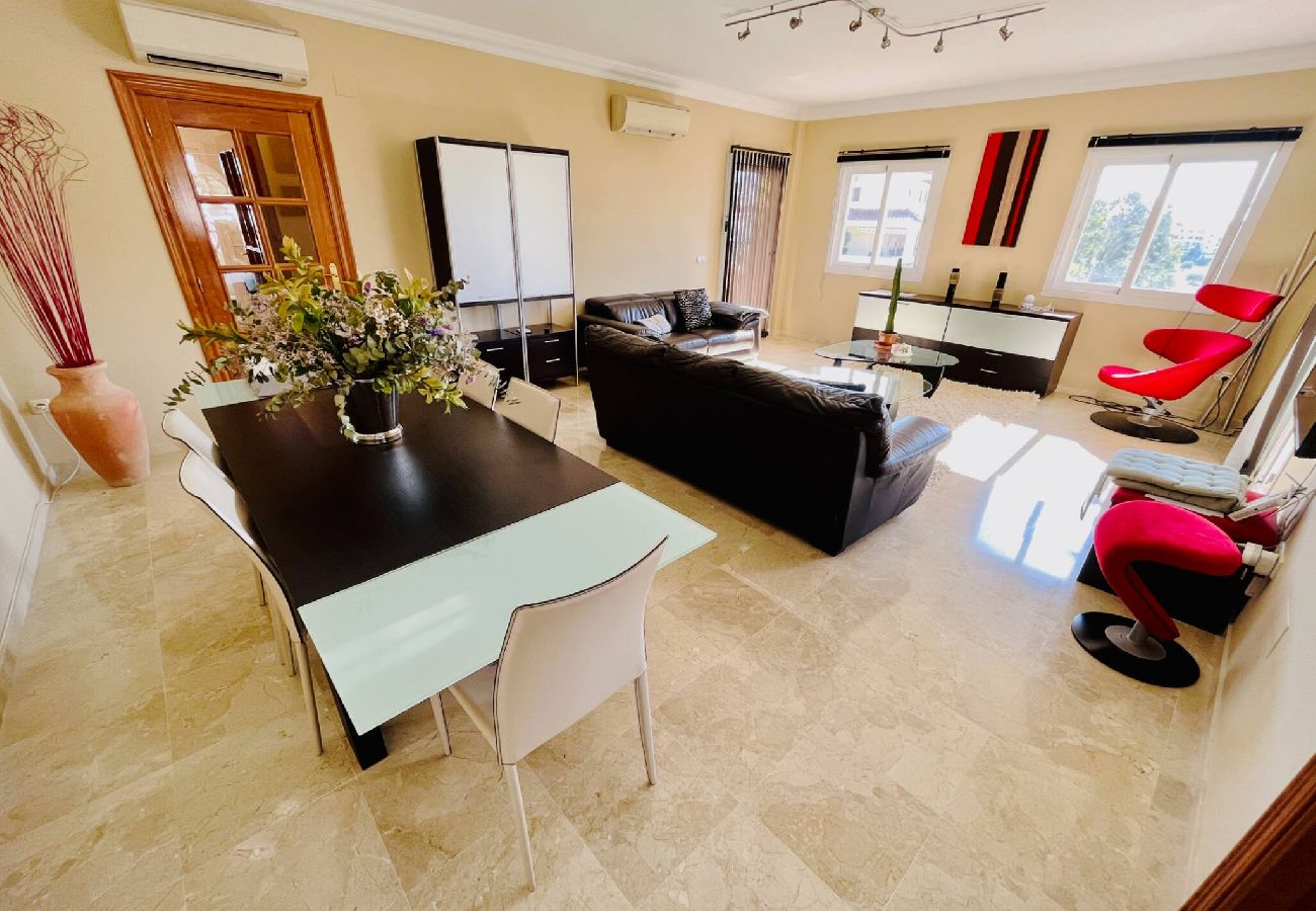 Lounge property management