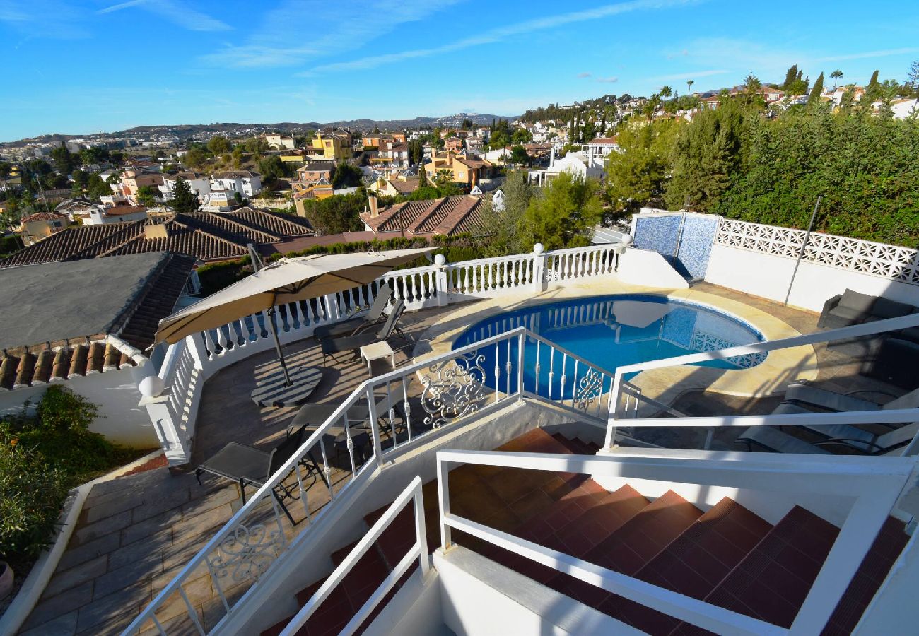 Swimming pool Vacations