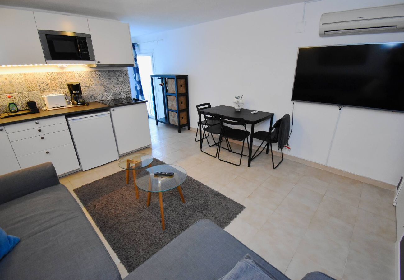 Lounge property management