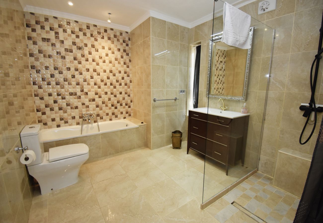 Bathroom Holiday Rentals