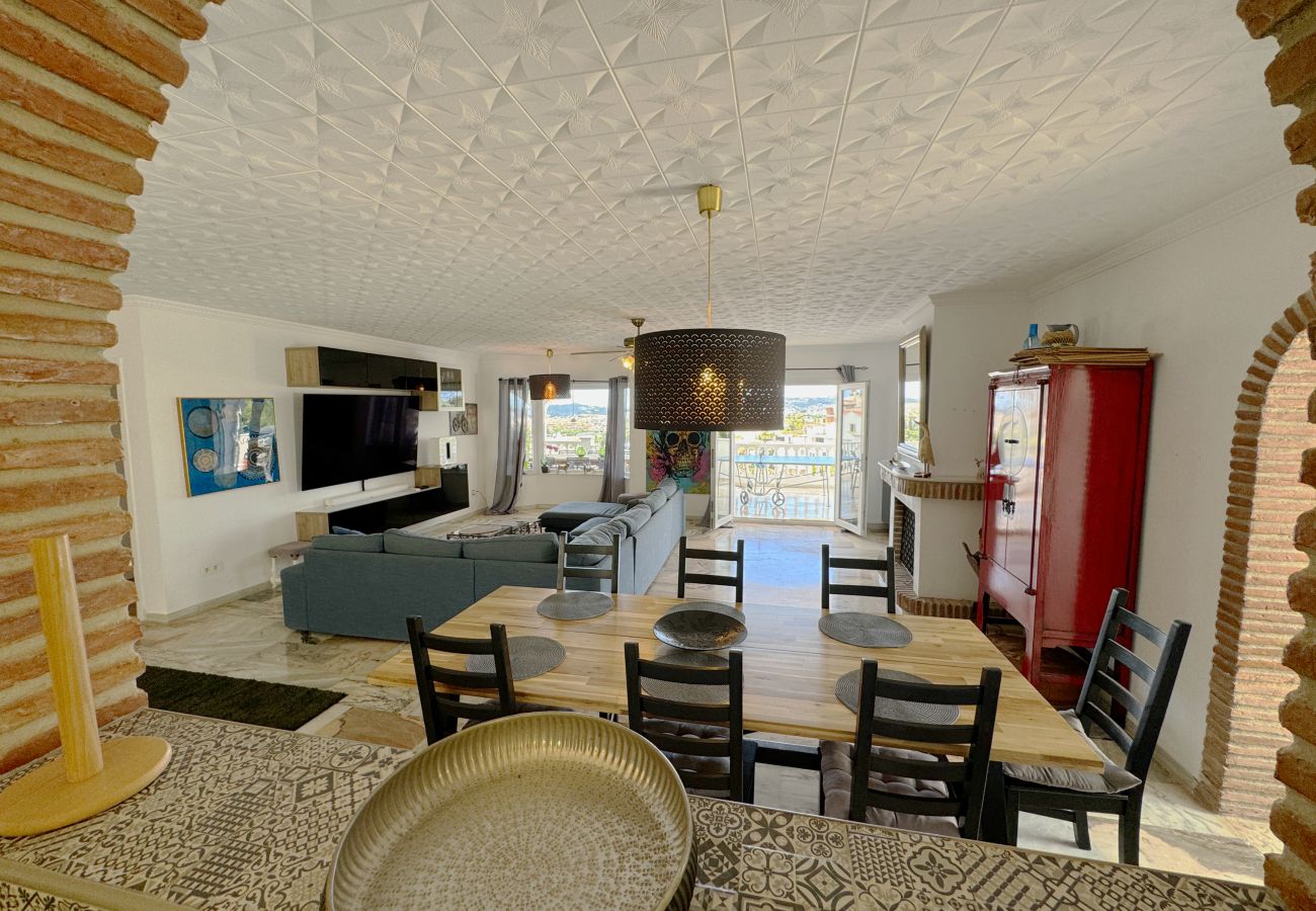 Dining room Holiday Rentals
