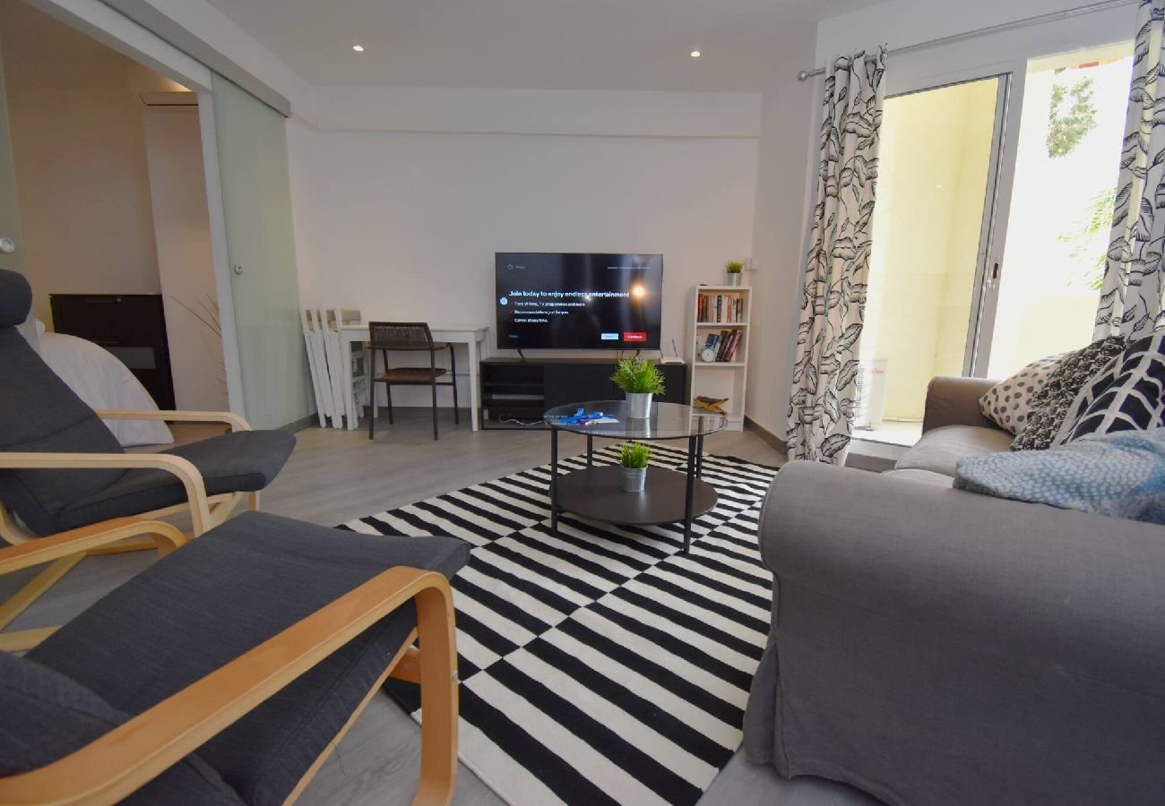 Lounge property management