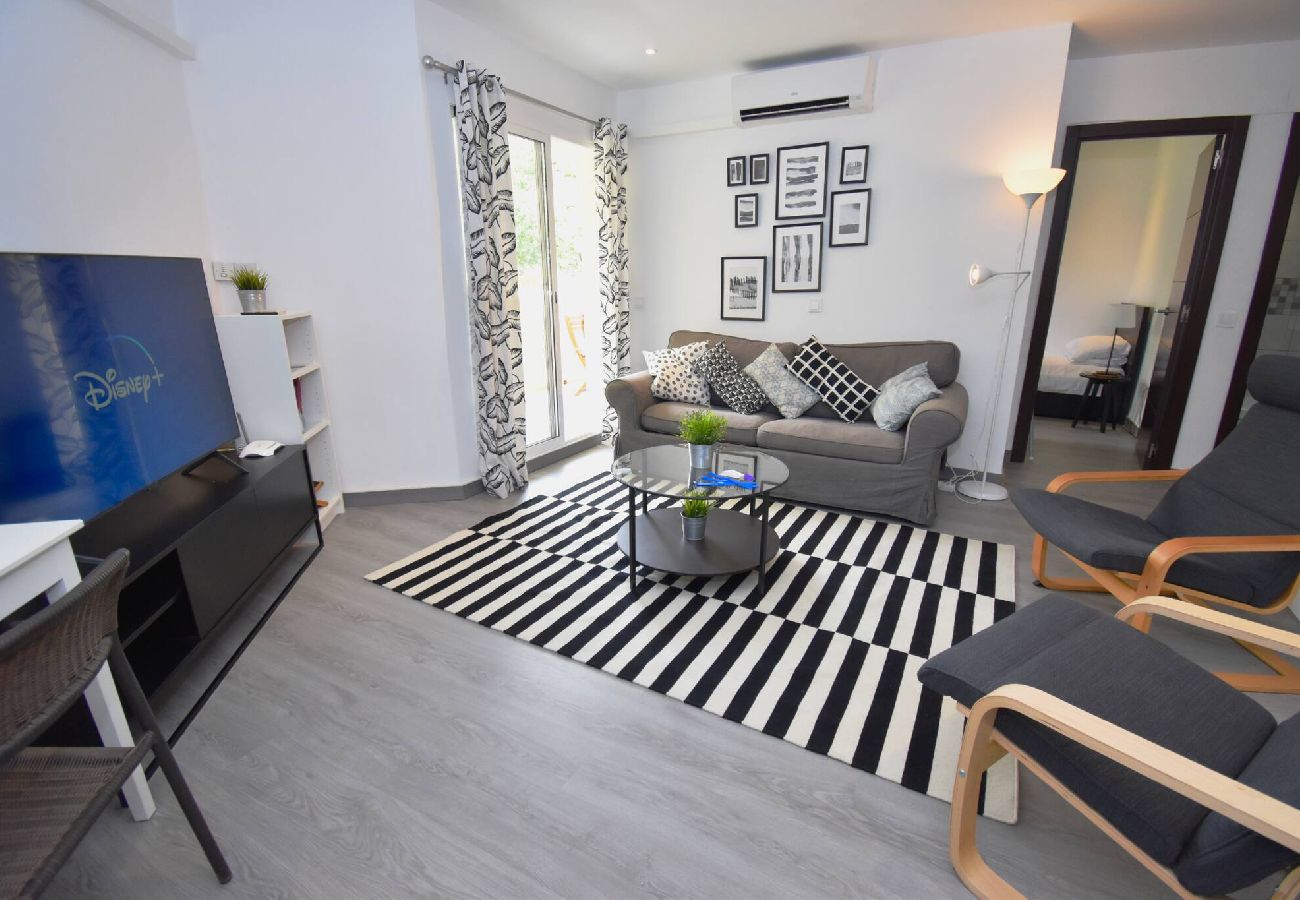 Lounge property management