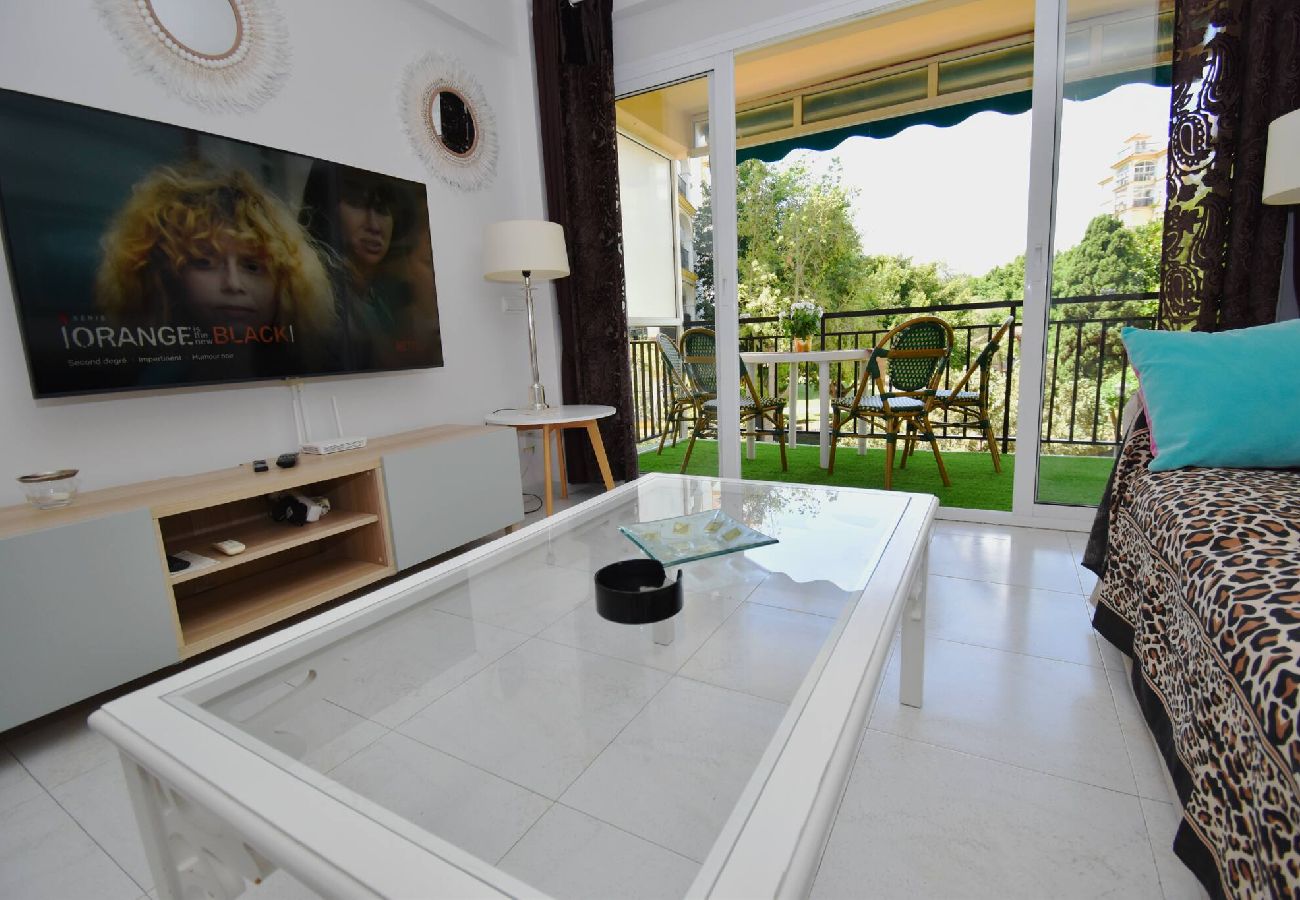 Lounge property management