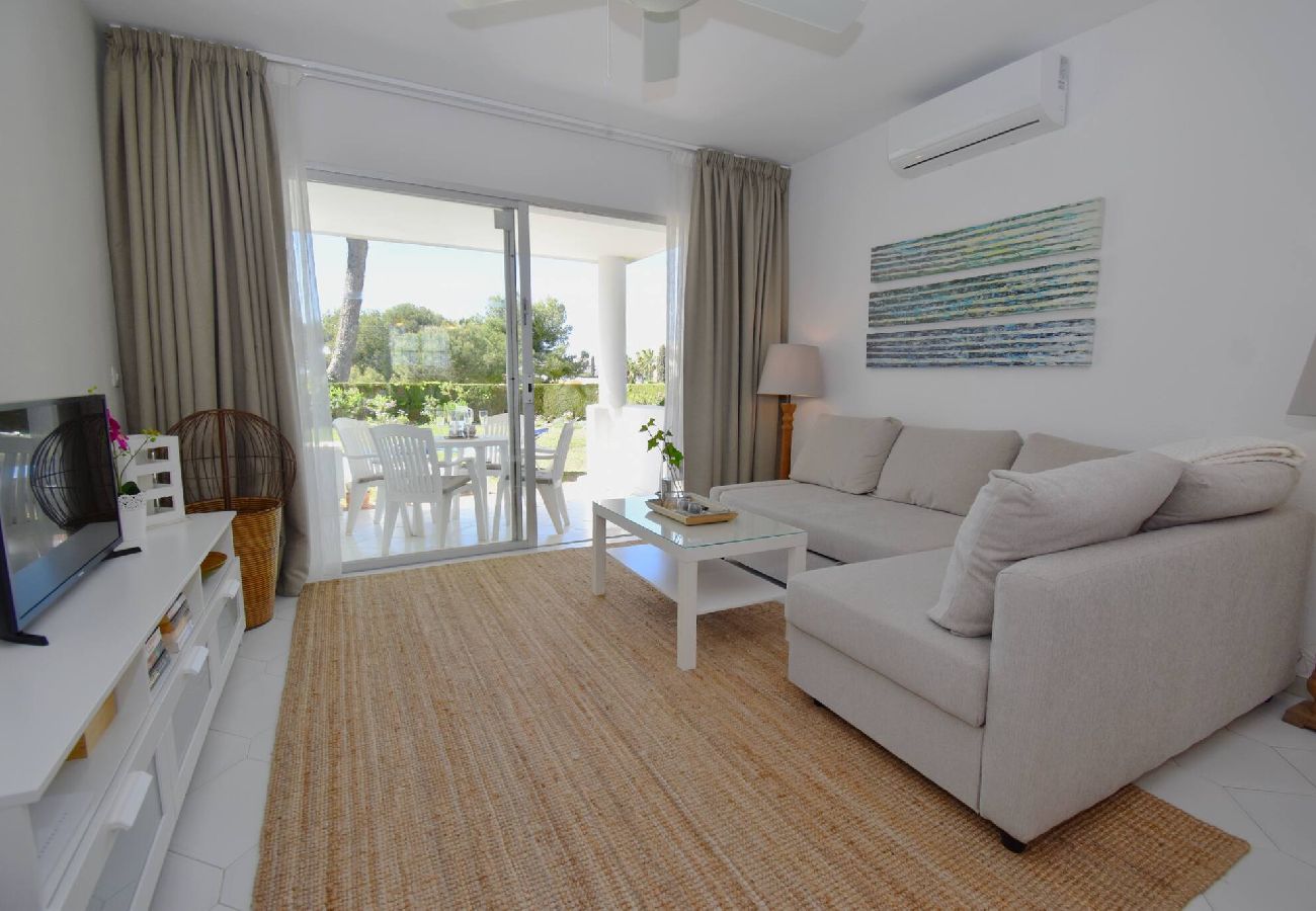 Lounge property management
