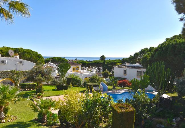 Terraced House in Mijas Costa - Calahonda Beach House – Walk to Shops, Pool, Garden & Parking - by Mediterra Rentals  Terraced House in Mijas Costa - Calahonda Beach House – Walk to Shops, Pool, Garden & Parking - by Mediterra Rentals