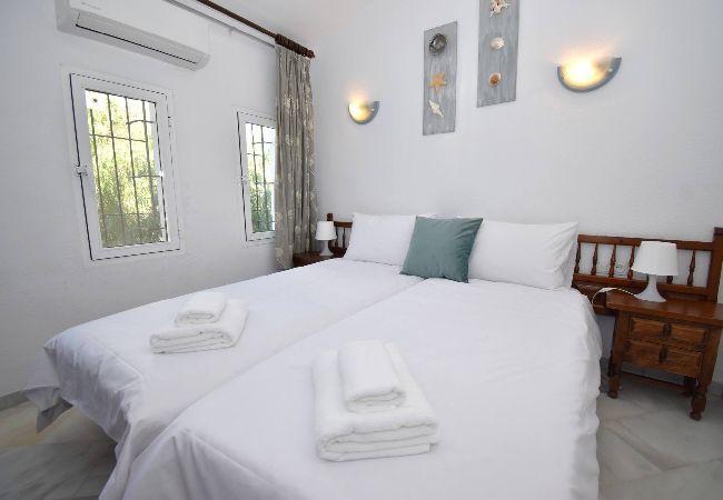 Terraced House in Mijas Costa - Calahonda Beach House – Walk to Shops, Pool, Garden & Parking - by Mediterra Rentals  Terraced House in Mijas Costa - Calahonda Beach House – Walk to Shops, Pool, Garden & Parking - by Mediterra Rentals