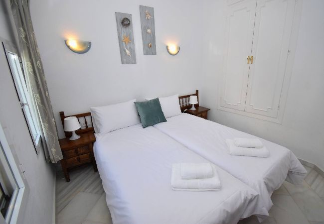 Terraced House in Mijas Costa - Calahonda Beach House – Walk to Shops, Pool, Garden & Parking - by Mediterra Rentals  Terraced House in Mijas Costa - Calahonda Beach House – Walk to Shops, Pool, Garden & Parking - by Mediterra Rentals