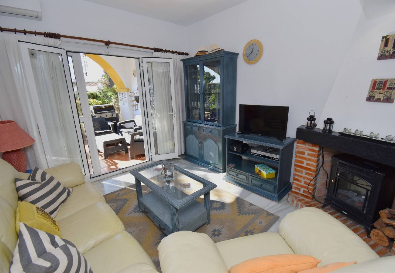 Lounge property management