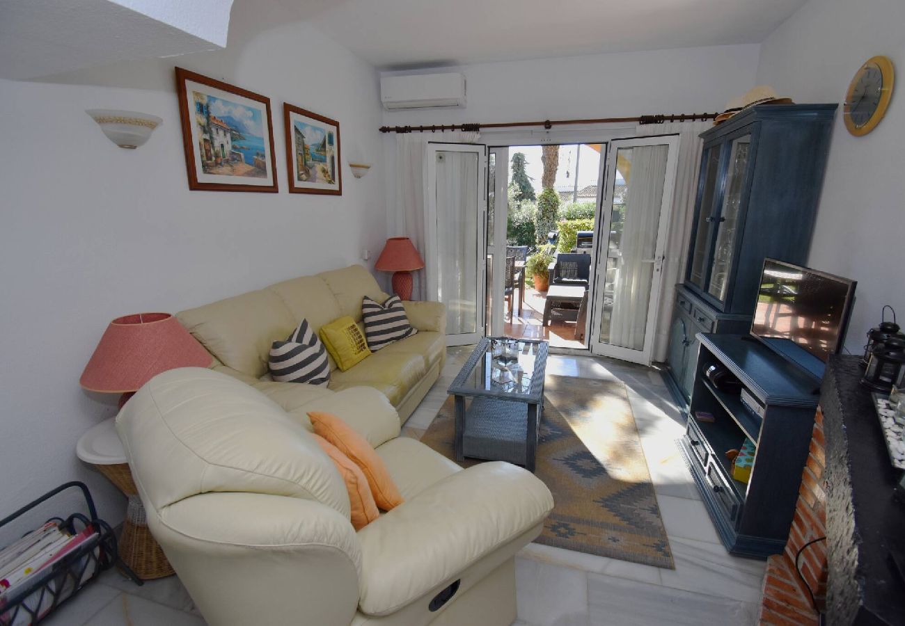 Lounge property management