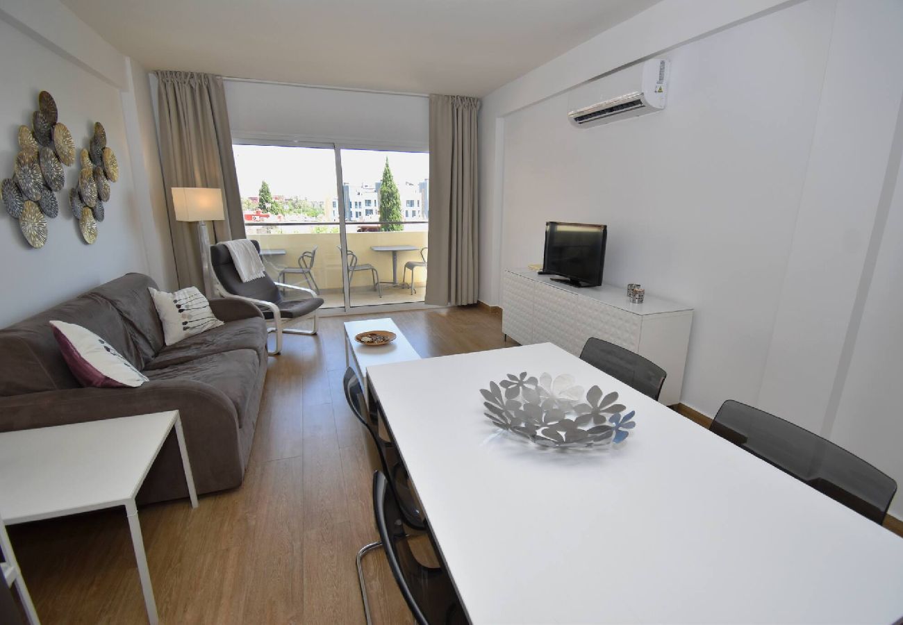 Lounge property management