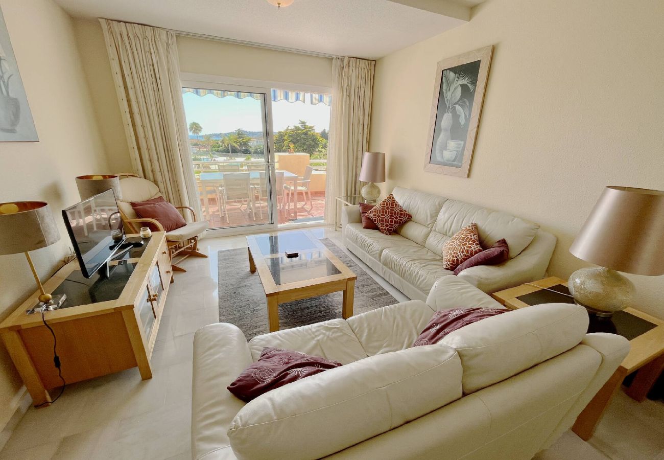 Lounge property management