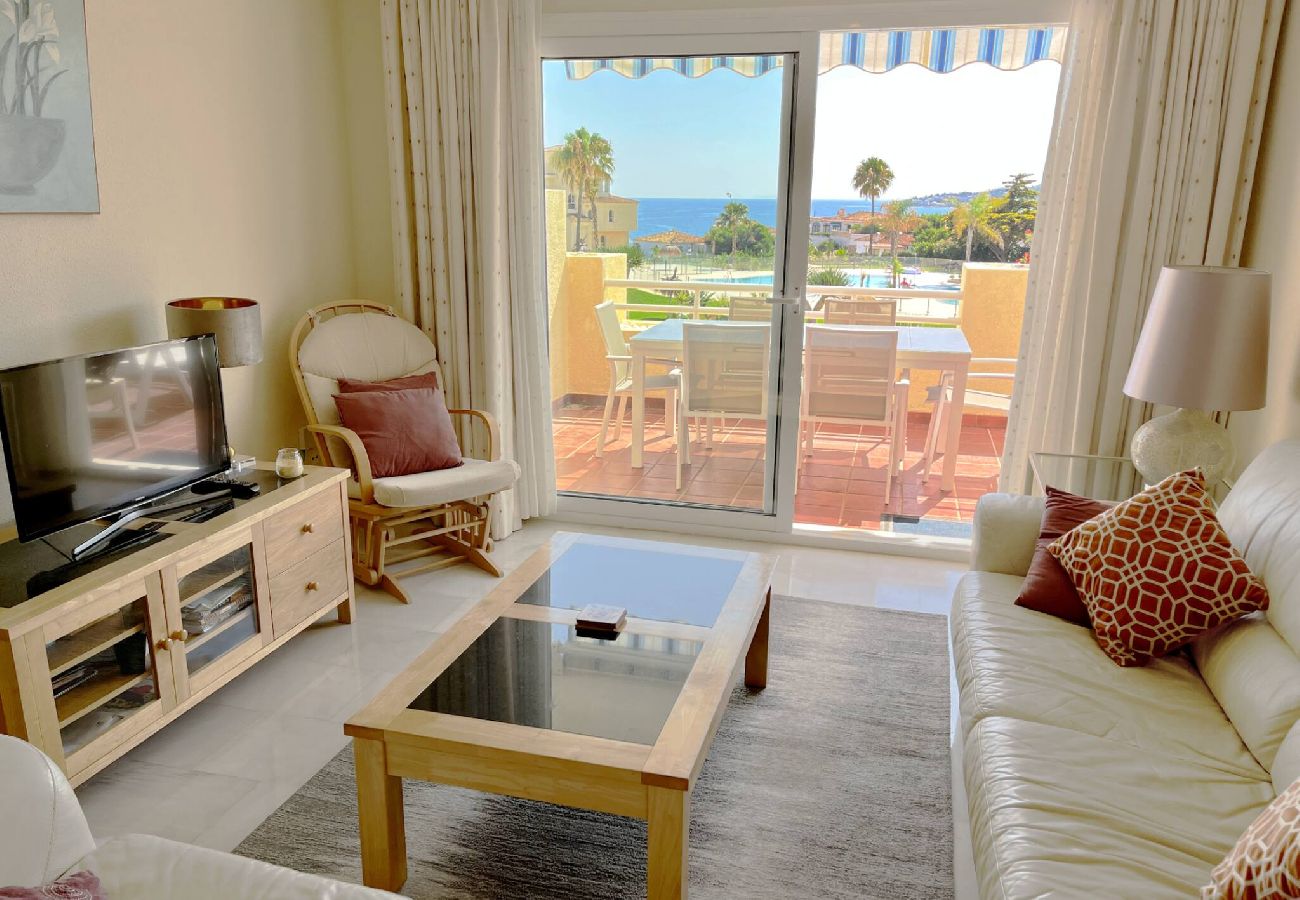 Lounge property management