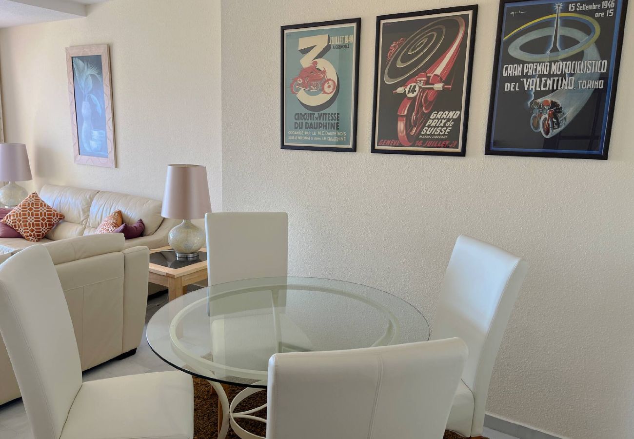 Dining room Holiday Rentals