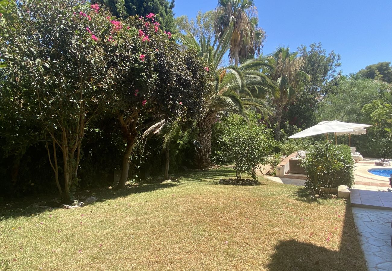 Garden Views vacations