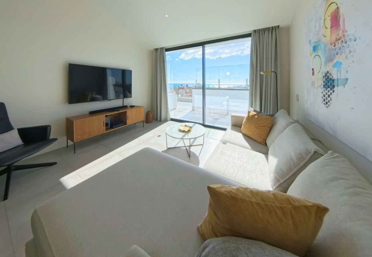 Apartment in Mijas Costa - Top-Floor Apartment | Unmatched Sea Views & Pool